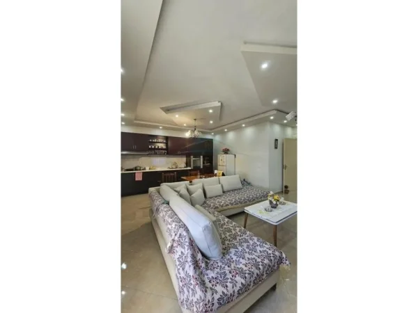 Durres, shitet apartament 2+1+Ballkon Kati 4, 116 m² 117.000 € (Ish URT)