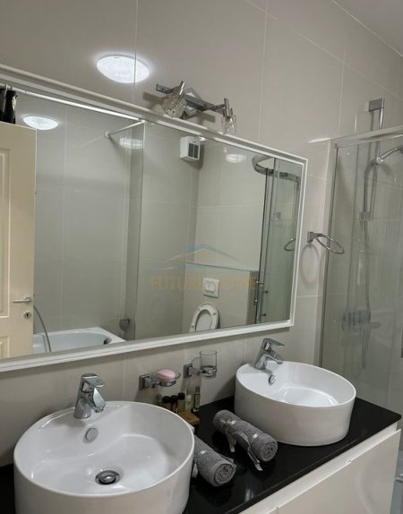 Tirane, shitet apartament 3+1+Aneks+Ballkon Kati 3, 169 m² 500.000 € (Rruga Ibrahim Shalqizi)