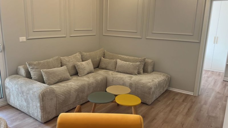 Durres, shitet apartament 3+1+Ballkon Kati 6, 151 m² 163.000 € (PAVARESIA)