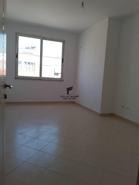 Tirane, shitet apartament 2+1+Ballkon Kati 3, 95 m² 130.000 € (ASTIR)