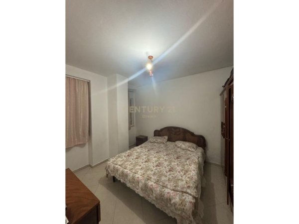 Tirane, shitet apartament 1+1 Kati 2, 62 m² 105.000 € (Porcelan)