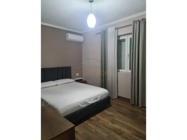 Tirane, shitet 2+1+Ballkon Kati 4, 105 m² 199.500 € (Bulevardi Bajram Curri)