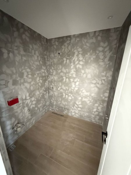 Tirane, shitet apartament 3+1 Kati 5, 134 m² 250.000 € (Bulevardi i Ri)