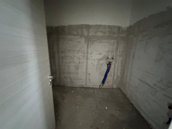 Tirane, shitet apartament 3+1+Ballkon Kati 4, 153 m² (Bulavardi Nene Tereza)