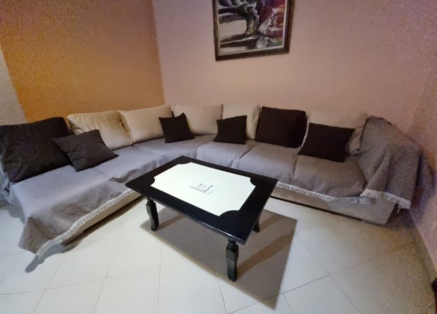 Tirane, jepet me qera apartament 1+1+Ballkon Kati 7, 76 m² 37.000 € (loni ligori)