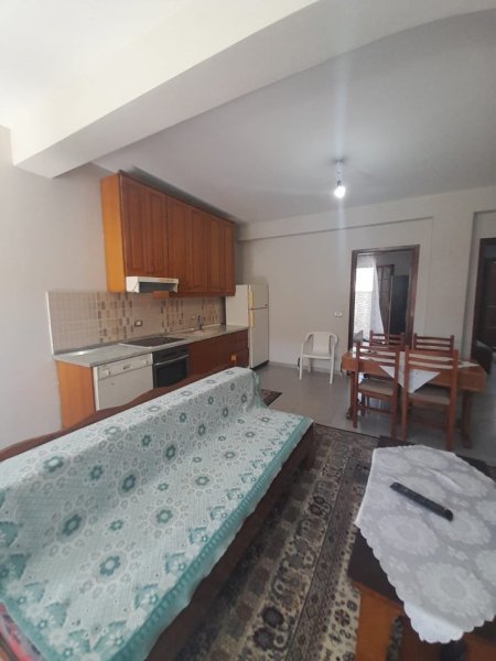 Tirane, jepet me qera apartament 2+1 Kati 1, 90 m² 400 € (don bosko)