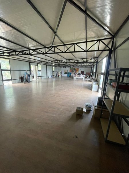 Tirane, jepet me qera , 650 m² 1.500 € (Kashar)
