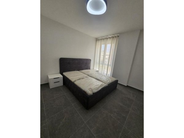 Tirane, jepet me qera apartament 1+1 Kati 5, 75 m² 600 € (Tregu Elektrik)