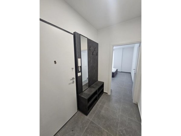Tirane, jepet me qera apartament 1+1 Kati 5, 75 m² 600 € (Tregu Elektrik)