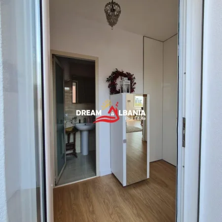 Tirane, jepet me qera apartament 1+1+Ballkon Kati 9, 140 m² 1.250 € (Ne Myslym Shyr)