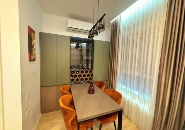 Tirane, shitet apartament 2+1 Kati 5, 80 m² 155.000 € (Ali dem)