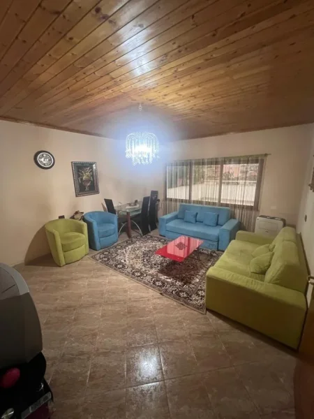 Tirane, jepet me qera apartament 2+1+Ballkon Kati 4, 85 m² 350 € (SHKOZE)