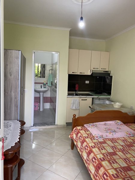 Tirane, jepet me qera apartament Kati 1, 50 m² 250 € (Pas kompleksit Fiori di bosco)