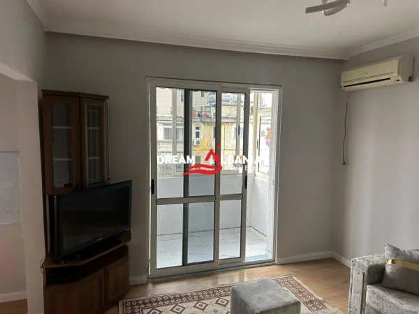 Tirane, shitet apartament 1+1+Ballkon Kati 5, 50 m² 72.000 € (Tek Oxhaku - ID 4119410)