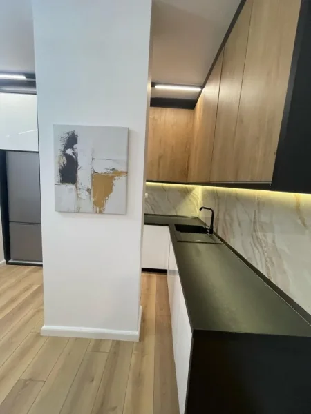 Tirane, shitet apartament 1+1+Ballkon Kati 8, 56 m² 95.000 € (Don Bosko)