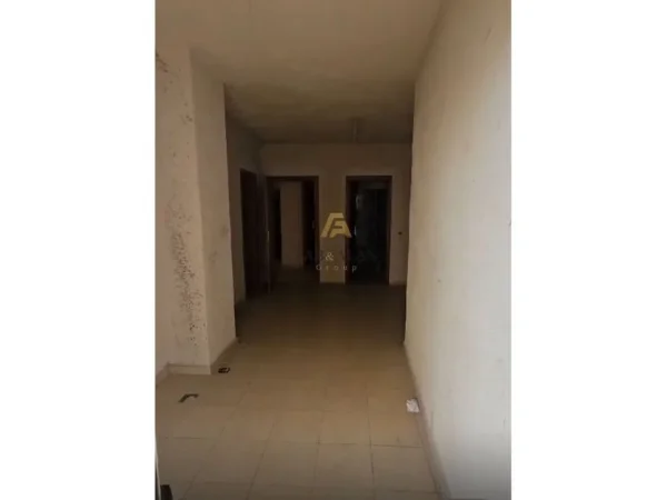 Durres, shitet apartament 3+1 Kati 4, 170 m² 170.000 € (Durres)