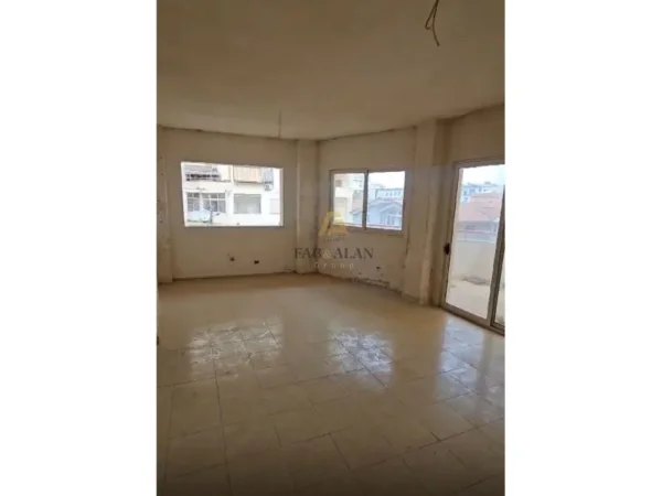 Durres, shitet apartament 3+1 Kati 4, 170 m² 170.000 € (Durres)