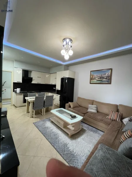 Tirane, jepet me qera apartament 2+1 Kati 5, 85 m² 500 € (Astir)