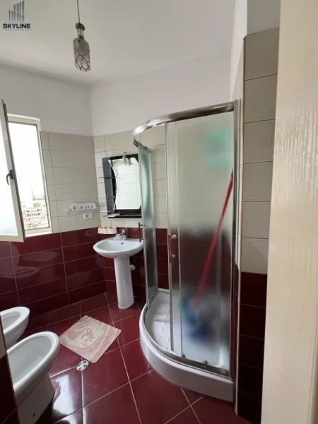 Tirane, jepet me qera apartament 2+1 Kati 5, 85 m² 500 € (Astir)