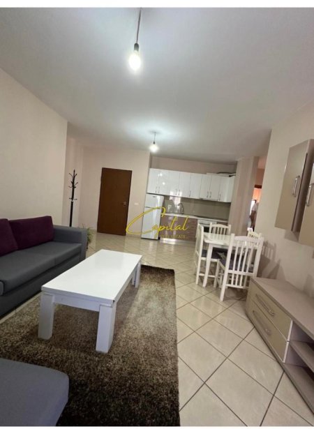 Tirane, jepet me qera apartament 2+1 Kati 7, 100 m² 450 € (ASTIR)