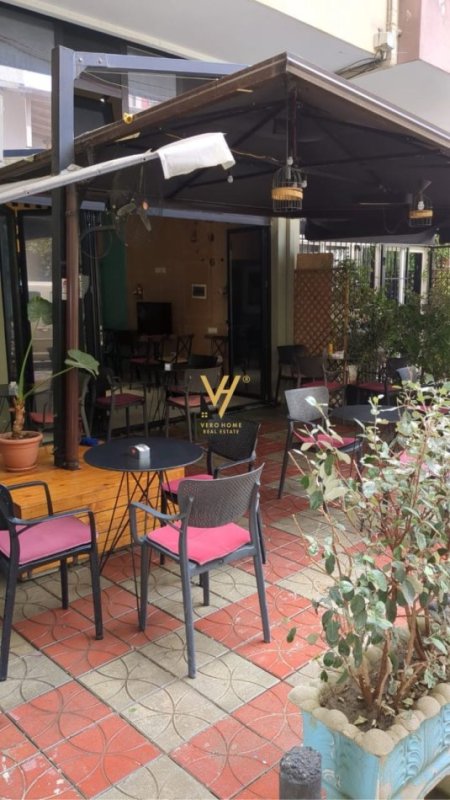 Tirane, jepet me qera dyqan Kati 0, 35 m² 600 € (KODRA E DIELLIT)