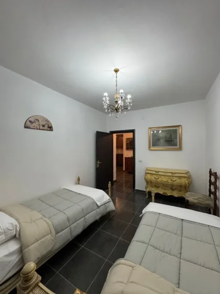 Tirane, jepet me qera apartament 2+1+Aneks+Ballkon Kati 8, 100 m² (Vet Pronari, Jo Agjensi)