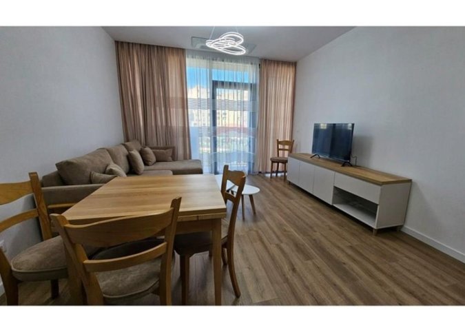 Tirane, jepet me qera apartament 1+1 Kati 3, 67 m² 1.000 € (Lake view)