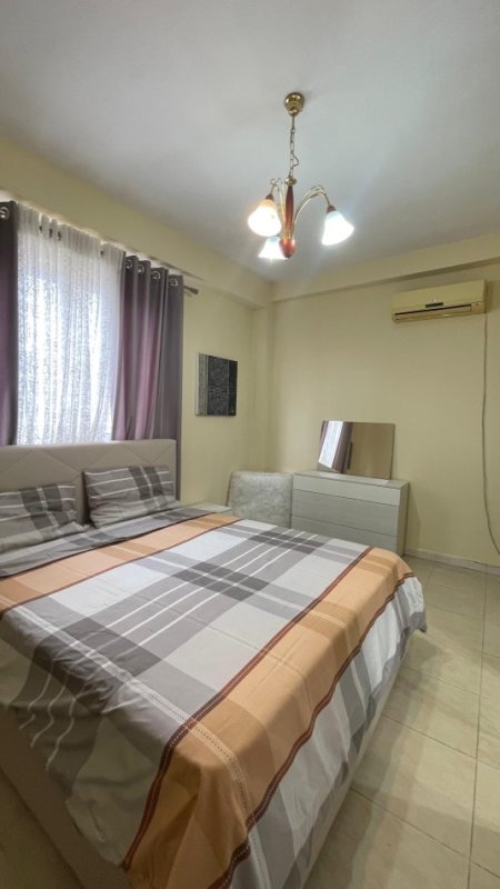 Tirane, jepet me qera apartament 3+1+Ballkon , 133 m² 550 € (Rruga Bardhyl)