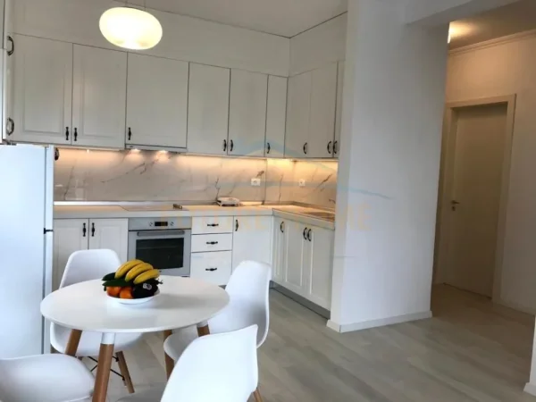 (Valamar, Gjiri i Lalezit, jepet me qera apartament 1+1 Kati 2, 66 m² 1.500 €