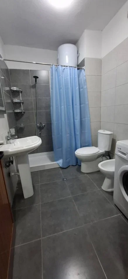 Tirane, jepet me qera apartament 2+1 Kati 7, 100 m² 550 € (Don Bosko)