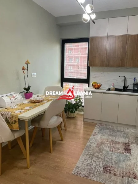 Tirane, shitet apartament 2+1+Ballkon Kati 10, 115 m² 350.000 € (Tek Tirana Garden Building)