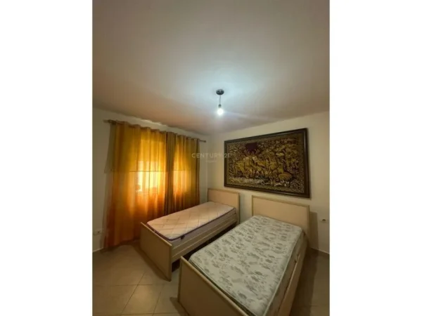 Tirane, jepet me qera apartament Kati 6, 80 m² 600 € (Pazari i Ri)