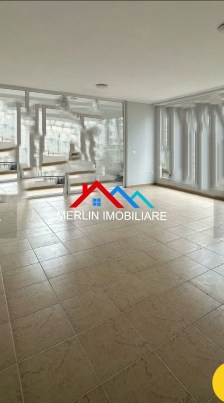 Tirane, jepet me qera ambjent biznesi Kati 1, 120 m² 1.500 € (BULEVARDI I RI)