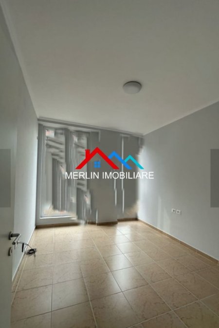 Tirane, jepet me qera ambjent biznesi Kati 1, 120 m² 1.500 € (BULEVARDI I RI)