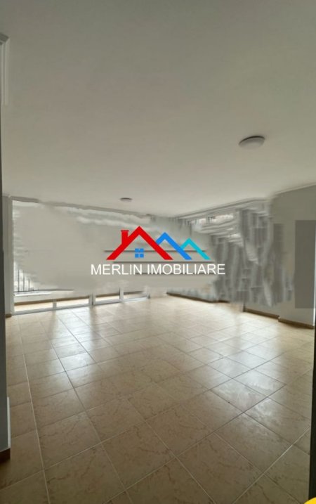 Tirane, jepet me qera ambjent biznesi Kati 1, 120 m² 1.500 € (BULEVARDI I RI)