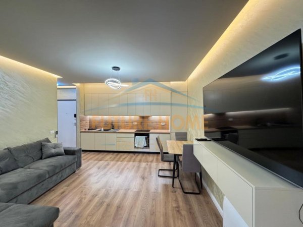 Tirane, shitet apartament 2+1+Ballkon Kati 2, 83 m² 210.000 € (Rose Garden Rezidencë)