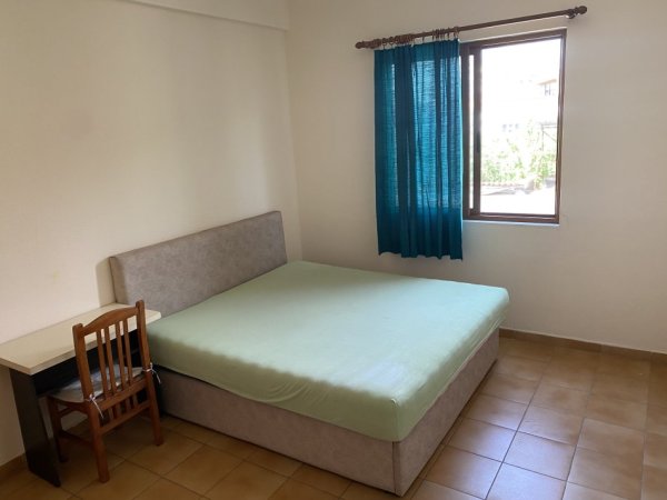 🏡 Jepet Apartament 1+1 me Qera te Bulevardi i Ri, St Trenit, Tiranë
