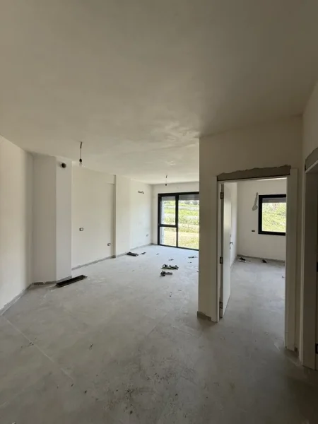 Tirane, shitet apartament 2+1+Ballkon , 95.3 m² 200.000 € (Rruga Kosovarve)