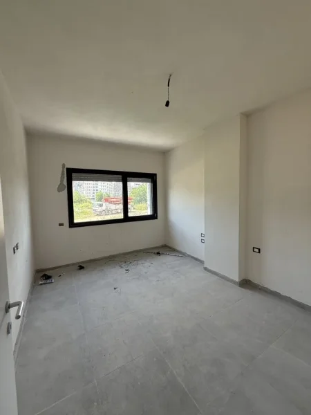 Tirane, shitet apartament 2+1+Ballkon , 95.3 m² 200.000 € (Rruga Kosovarve)