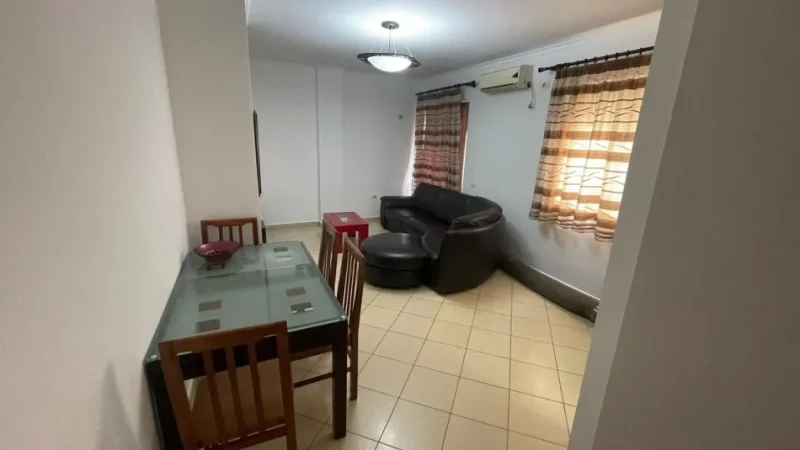 Tirane, jap me qera apartament 2+1 Kati 1, 104 m² 450 € (Rruga e Dibres)