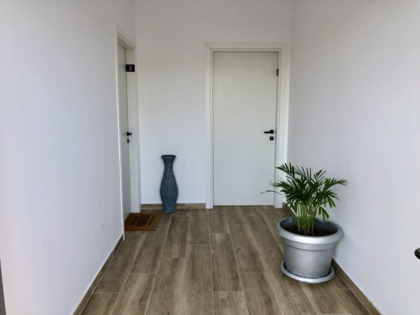 Durres, jepet me qera apartament 1+1+Ballkon Kati -2, 55 m² 250 € 