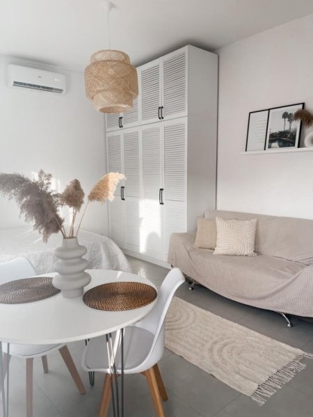 Tirane, jap me qera garsonier Kati 1, 30 m² 400 € (Ramazan Bogdani, mbrapa bllokut te magazinave)