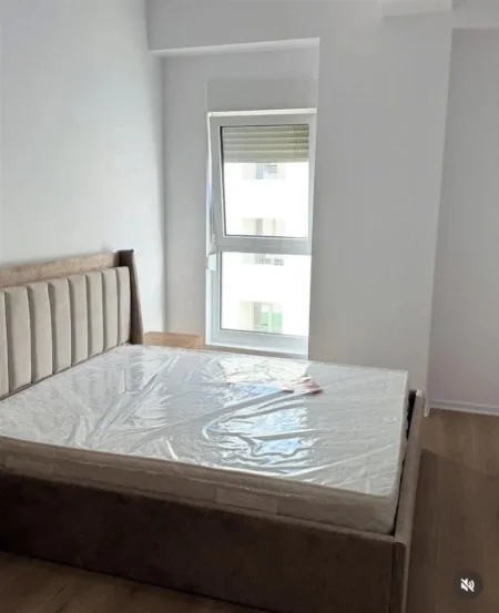 Tirane, jepet me qera apartament 1+1 Kati 5, 60 m² 370 € (Kompleksi Kaimi)
