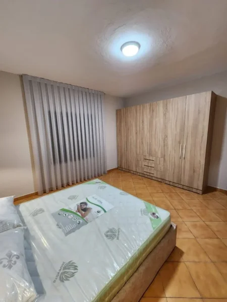 Tirane, jepet me qera Vile 2+1 Kati 2, 90 m² 550 € (JEPET ME QERA SUPER HYRJA 2+1 PERBALLE DELIORGJIT)