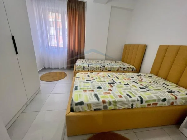 Tirane, jepet me qera apartament 2+1 Kati 2, 100 m² 800 € (Kodra e Diellit 1, Tiranë.)
