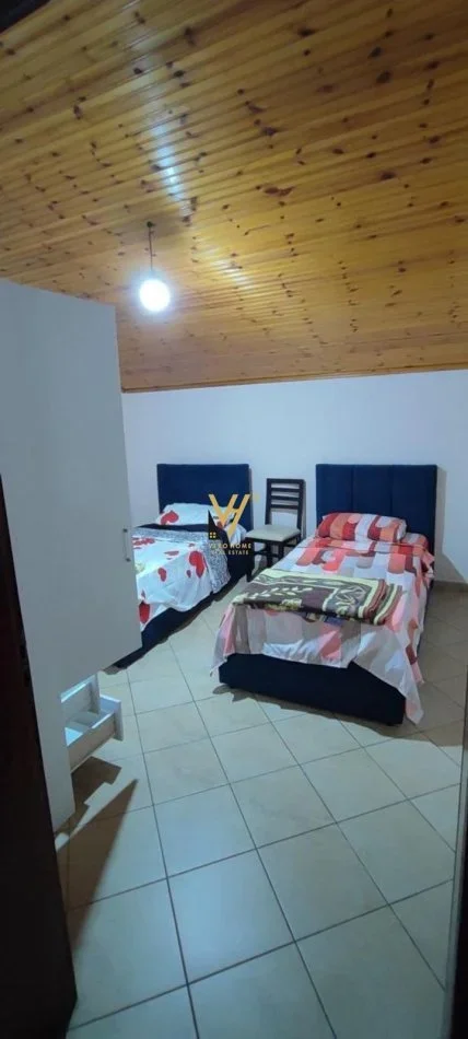 Tirane, jepet me qera shtepi 2+1+Ballkon Kati 4, 150 m² 400 € (SAUK I RI)