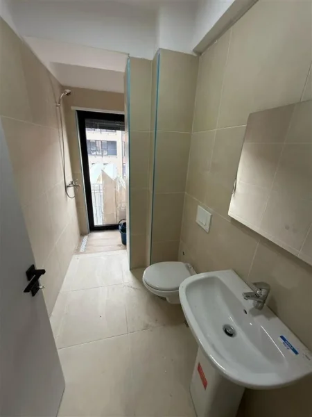 Tirane, jepet me qera apartament 1+1 Kati 4, 63 m² 500 € (kodra diellit 2)