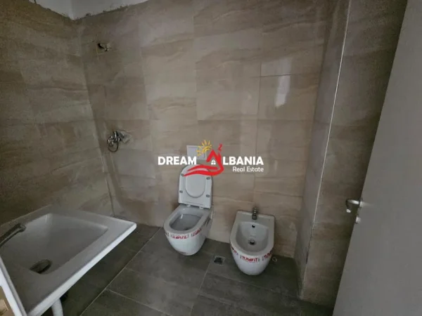 Tirane, shitet 2+1 , 110 m² 180.000 € 