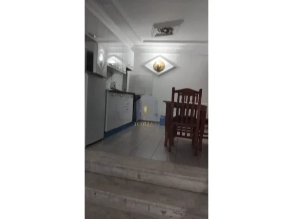 Tirane, jepet me qera 2+1+Ballkon Kati 2, 70 m² 400 € ("4 Deshmoret")