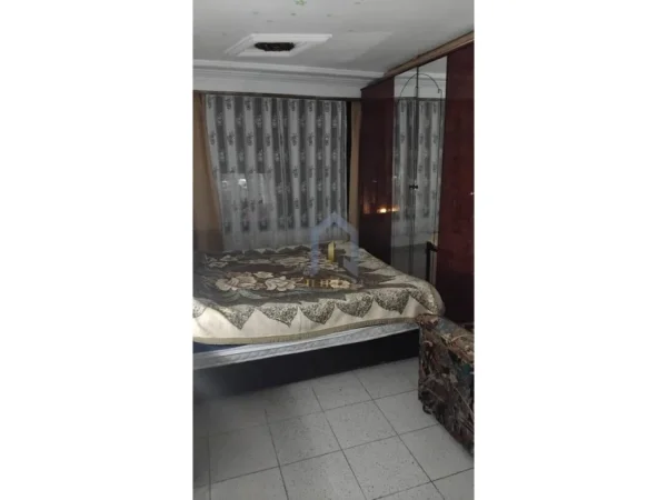 Tirane, jepet me qera 2+1+Ballkon Kati 2, 70 m² 400 € ("4 Deshmoret")